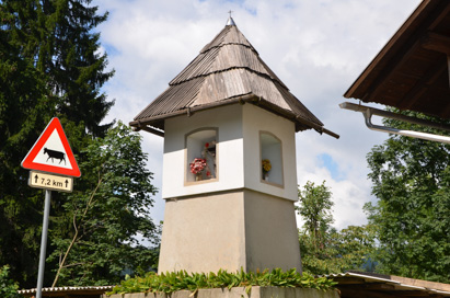 Zgornji Razbor - Znamenje pri Prevalniku