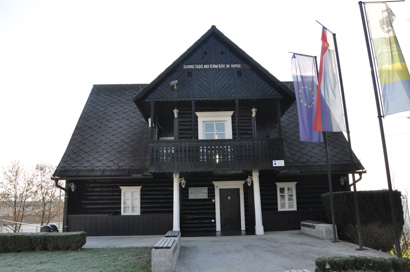 Novo mesto - Hiša Trdinova 27