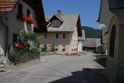 Bohinjska Češnjica - Vas
