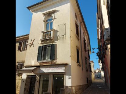 Koper - Palača Gerosa