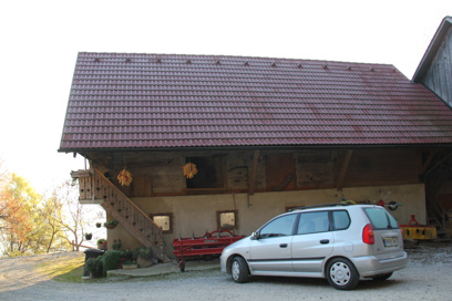 Čeče - Hlev na domačiji Čeče 12