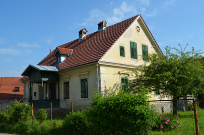 Dolenjske Toplice - Konvalinkova hiša