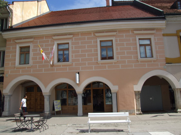 Novo mesto - Hiša Glavni trg 4