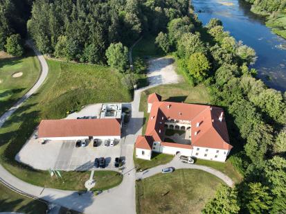 Struga pri Otočcu - Grad