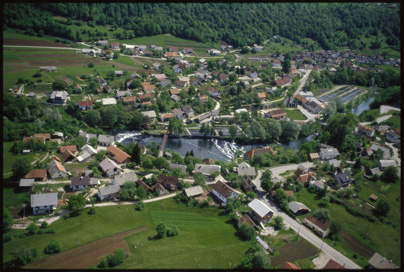 Dvor pri Žužemberku - Območje železarne, žag in mlinov ob Krki