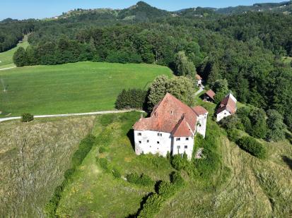 Škrljevo - Grad