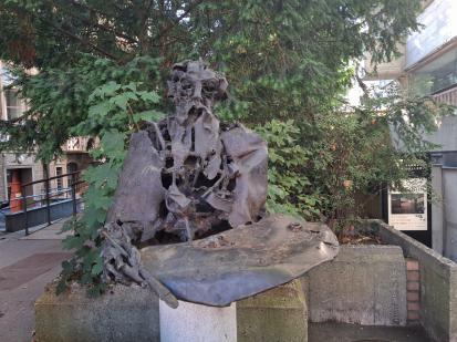 Ljubljana - Spomenik Rihardu Jakopiču na Slovenski cesti