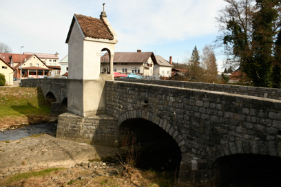 Mirna - Kamnit most