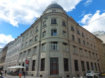Ljubljana - Palača Beethovnova 7