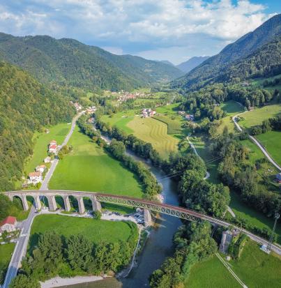 Bača pri Modreju - Železniški most