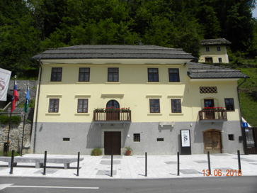 Poljane nad Škofjo Loko - Rojstna hiša slikarjev Šubicov