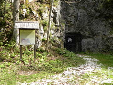 Planina pod Golico - Rudniki železove rude Savske jame