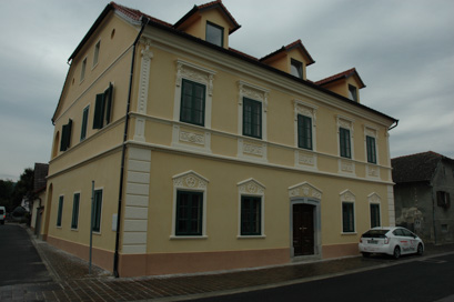 Kostanjevica na Krki - Hiša Ulica talcev 9