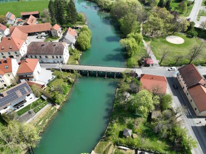 Kostanjevica na Krki - Most na južni strani otoka