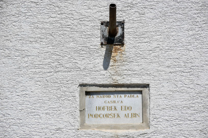 Pišece - Spominska plošča padlima gasilcema