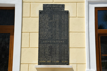 Sromlje - Spominska plošča NOB