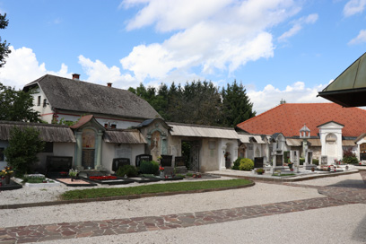 Lesce - Pokopališče