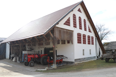 Komendska Dobrava - Gospodarsko poslopje domačije Komendska Dobrava 12