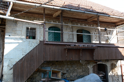 Dolenji Radenci - Kašča in skedenj pri hiši Dolenji Radenci 3