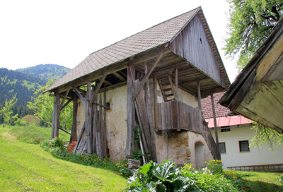 Ravne v Bohinju - Kašča na domačiji Ravne v Bohinju 14