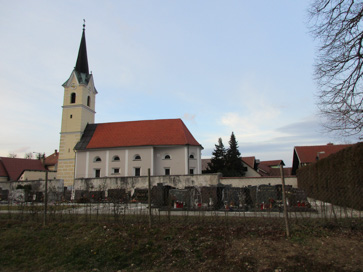 Gotovlje - Staroslovansko grobišče ob cerkvi