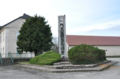 Krška vas - Spomenik NOB