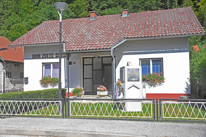 Slovenska vas pri Obrežju - Spomenik NOB