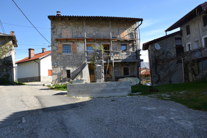 Robidišče - Ambient stanovanjskih in gospodarskih objektov