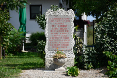 Metlika - Spomenik NOB na Bočki
