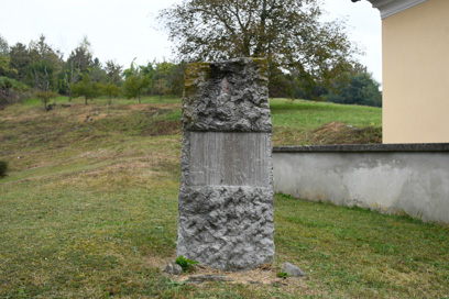 Božakovo - Spomenik Petru Racmanu
