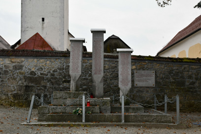 Rosalnice - Spomenik NOB