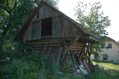 Vrbičje - Kašča na domačiji Vrbičje 10