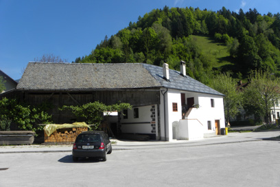 Železniki - Domačija Češnjica 15