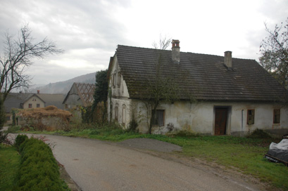 Dolenja vas pri Mirni Peči - Domačija Dolenja vas 9