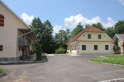 Zgornja Bela - Hiša Zgornja Bela 44