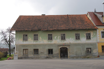Moravče - Hiša Trg svobode 11