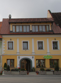 Moravče - Hiša Trg svobode 12