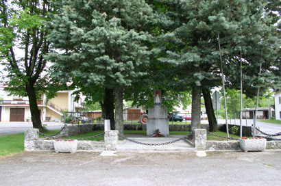 Palčje - Spomenik padlim borcem NOB
