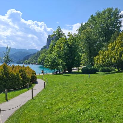 Bled - Park ob obali Blejskega jezera