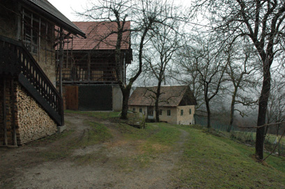 Zapuže pri Kostelu - Vas
