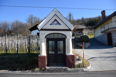 Boršt pri Dvoru - Vaška kapelica