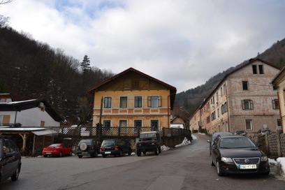 Idrija - Rudarski bloki na Gradnikovi ulici