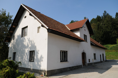 Homec - Domačija Bolkova 11