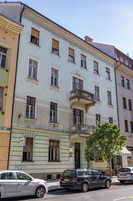 Ljubljana - Hiša Dalmatinova 9