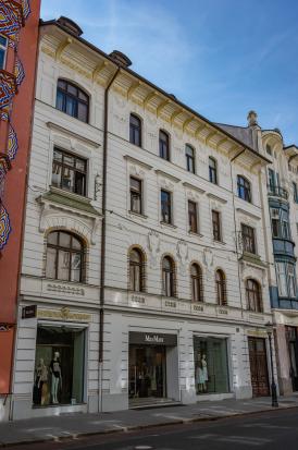 Ljubljana - Hiša Miklošičeva 6