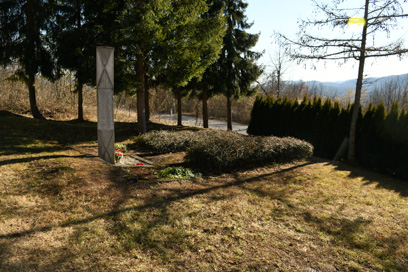 Prevole - Spomenik NOB