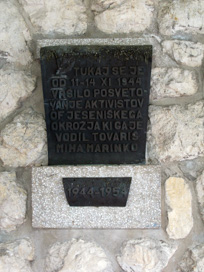 Ukanc - Spominska plošča posvetovanju aktivistov OF