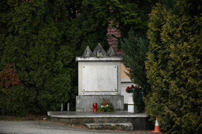 Mali Slatnik - Spomenik NOB