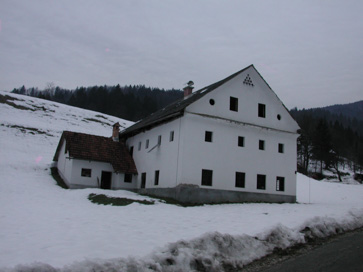 Log nad Škofjo Loko - Domačija Log 23