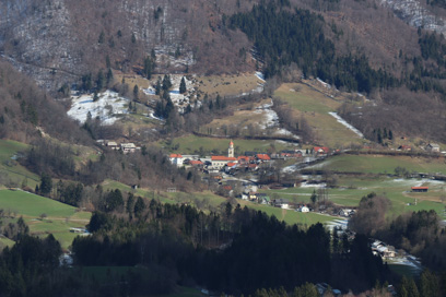 Zgornji Tuhinj - Vas